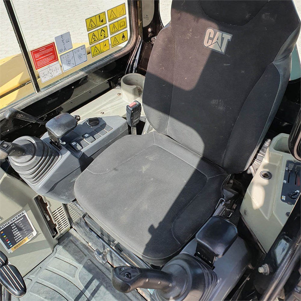 Caterpillar 303.5 E CR 4 caterpillar 303.5 e cr 3t5 4 650 h 2012