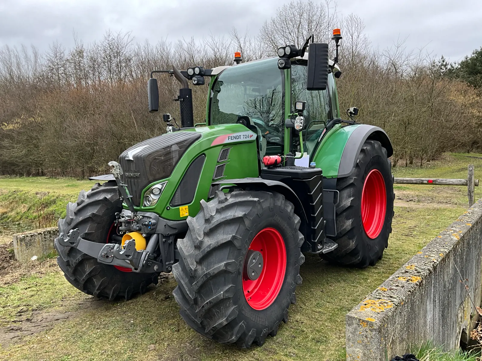 Fendt 724 Vario profiPlus 1 fendt 724 vario profiplus – 245 ch – 2017 – 5 775 h