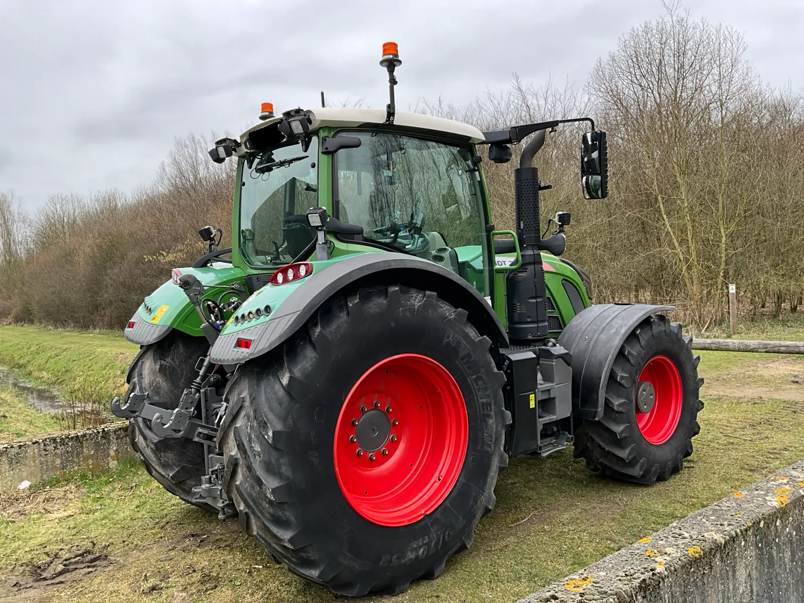 Fendt 724 Vario profiPlus 4 fendt 724 vario profiplus – 245 ch – 2017 – 5 775 h