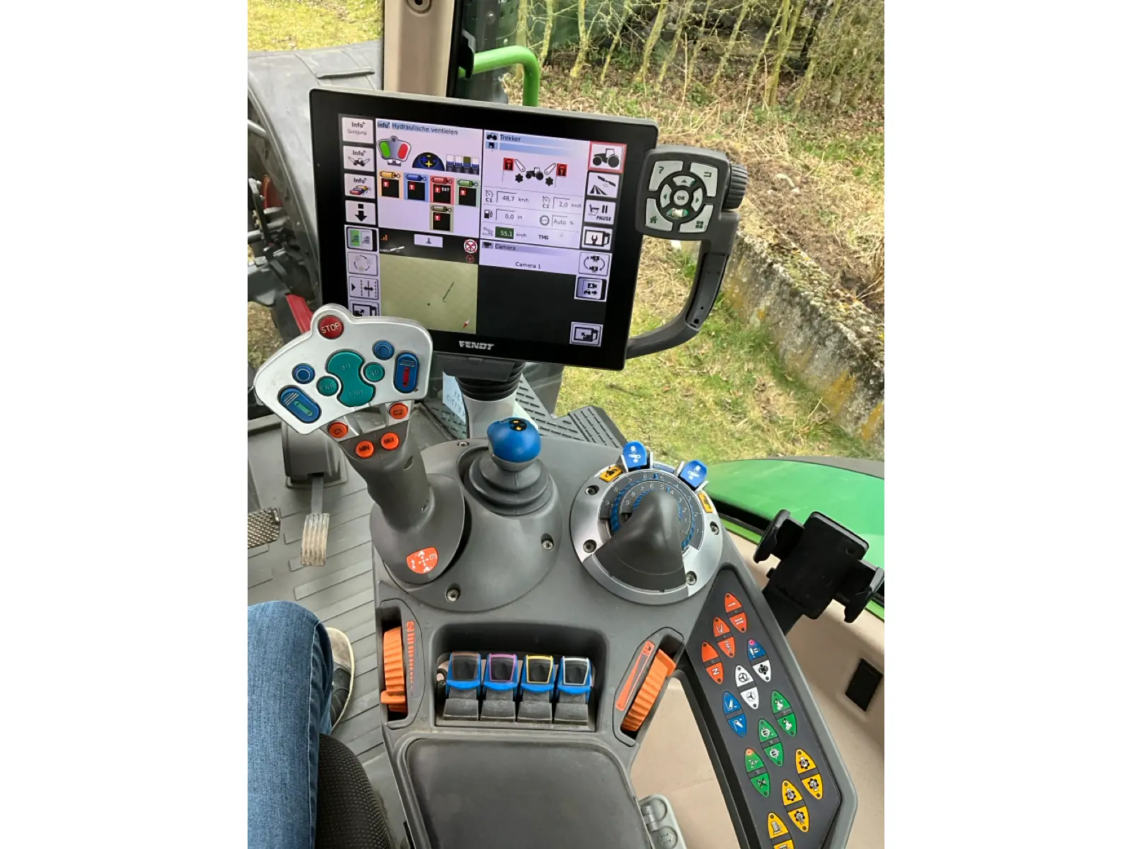 Fendt 724 Vario profiPlus 7 fendt 724 vario profiplus – 245 ch – 2017 – 5 775 h