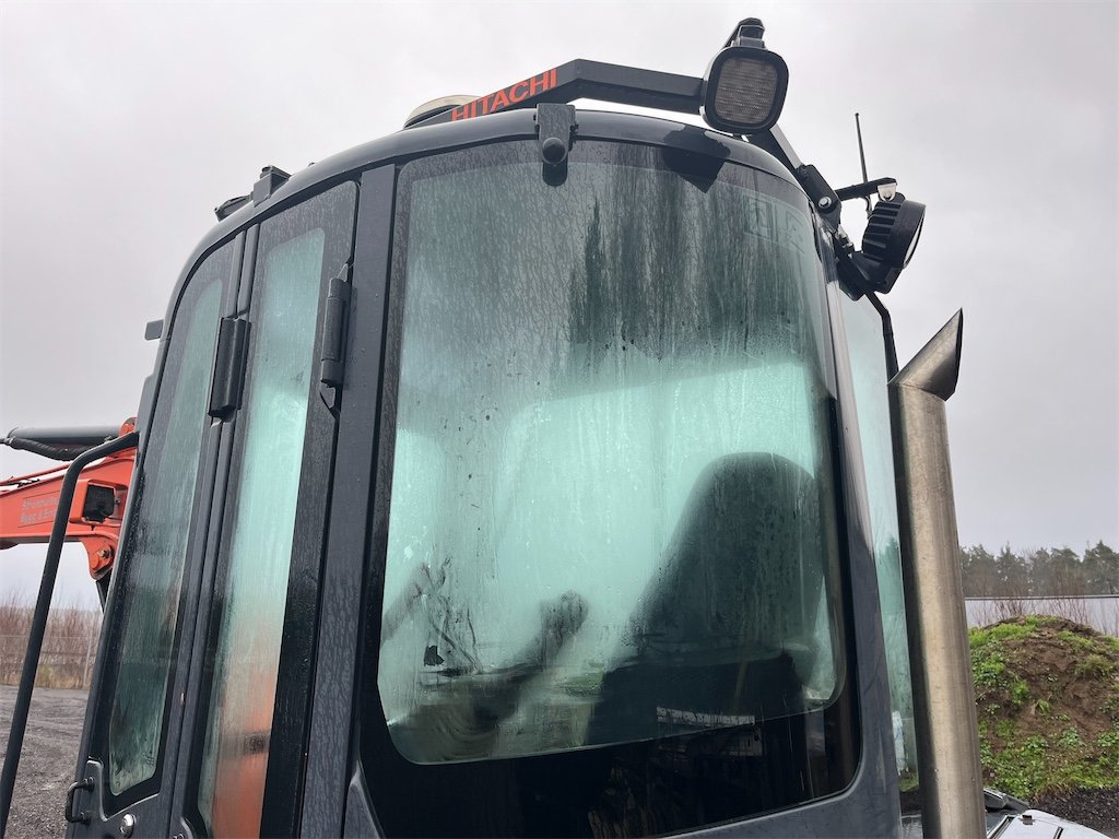 Hitachi 9 hitachi zaxis 48u 3 clt – 4t8 – 3 382 h – 2012