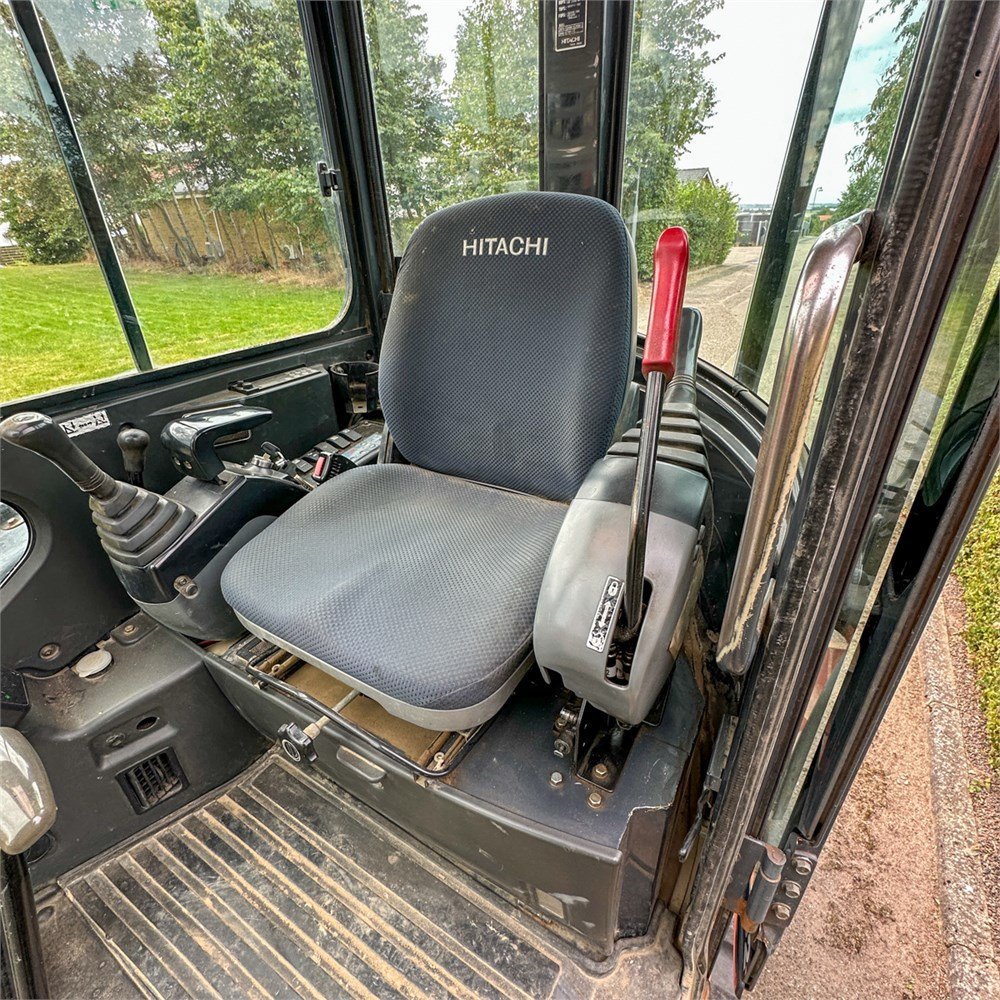 Hitachi ZX50 U-2 9 hitachi zx50 u 2 – 5t – 7 190 h – 2007