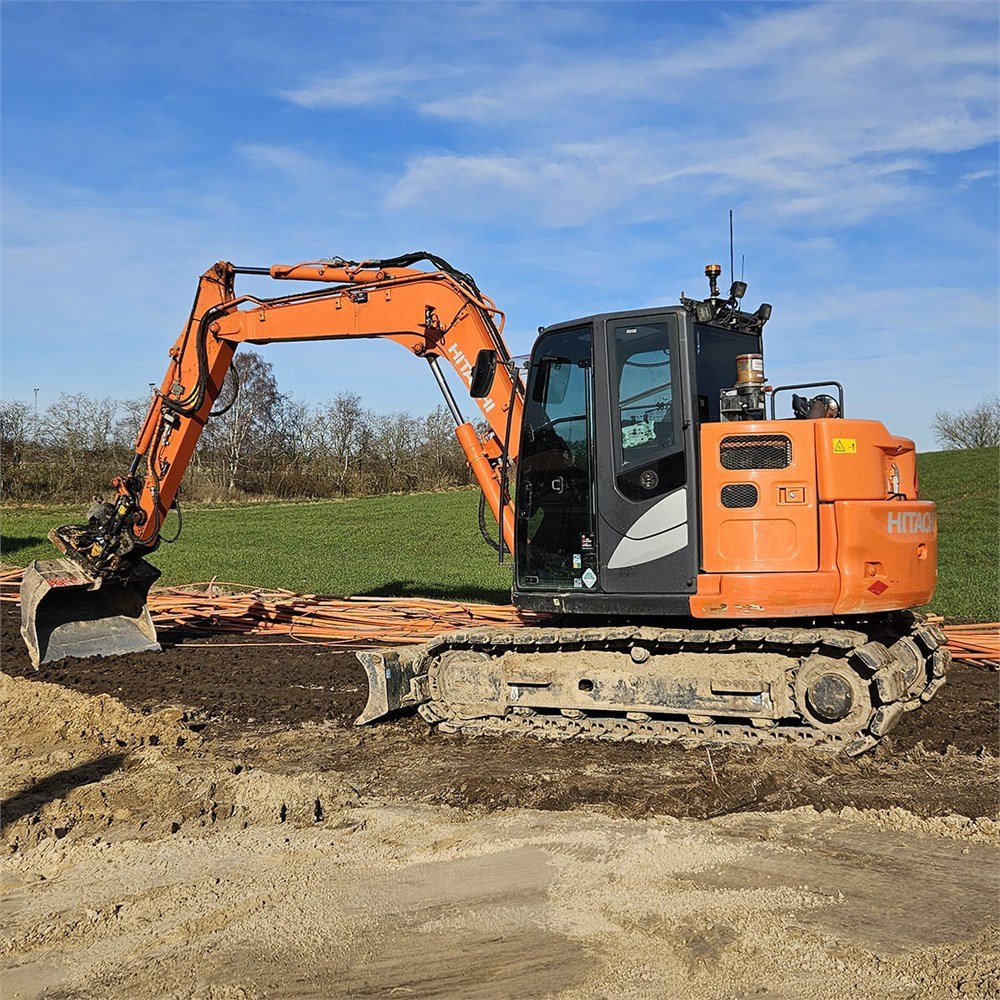 Hitachi ZX85USB-6 1 hitachi zx85usb 6 8t6 3 141 h 2020