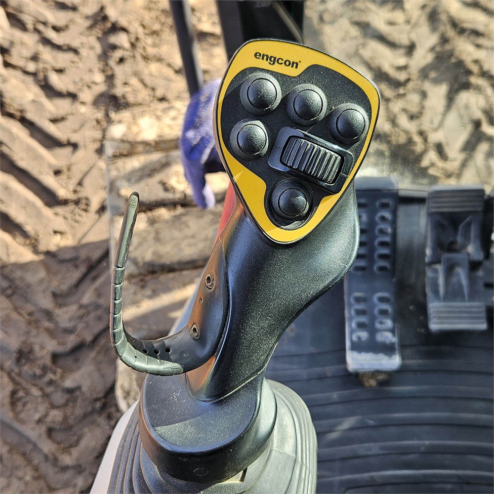 Hitachi ZX85USB-6 9 hitachi zx85usb 6 8t6 3 141 h 2020