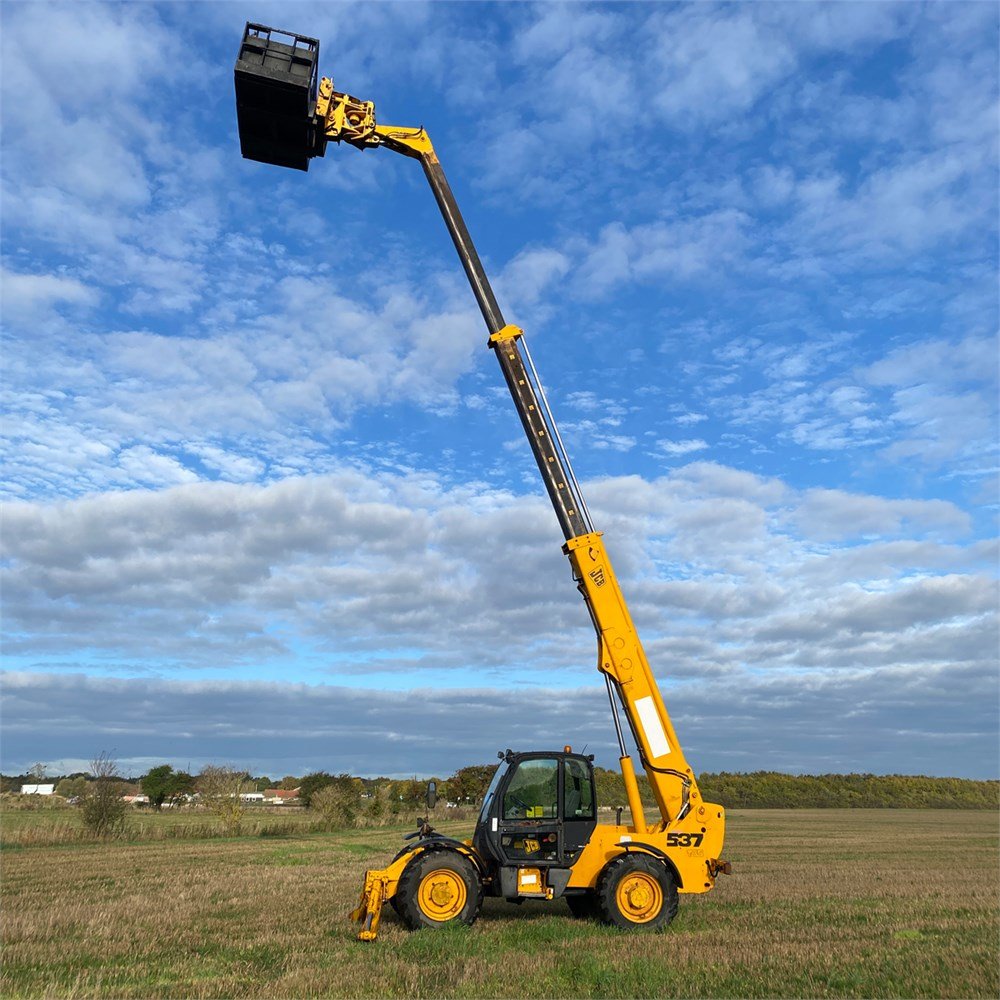 JCB 537-135 1 jcb 537 135 – 13,5 m – 4 500 h – 2001
