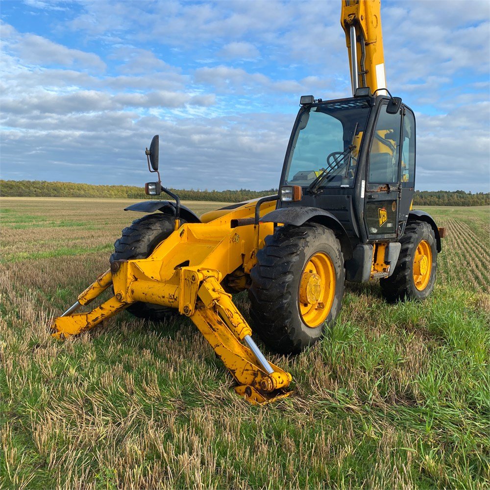 JCB 537-135 3 jcb 537 135 – 13,5 m – 4 500 h – 2001