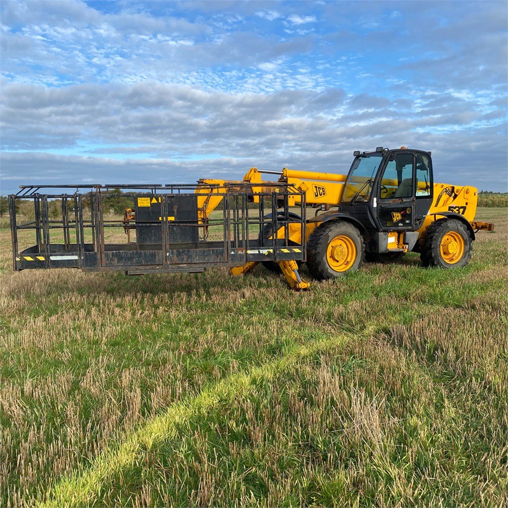 JCB 537-135 9 jcb 537 135 – 13,5 m – 4 500 h – 2001