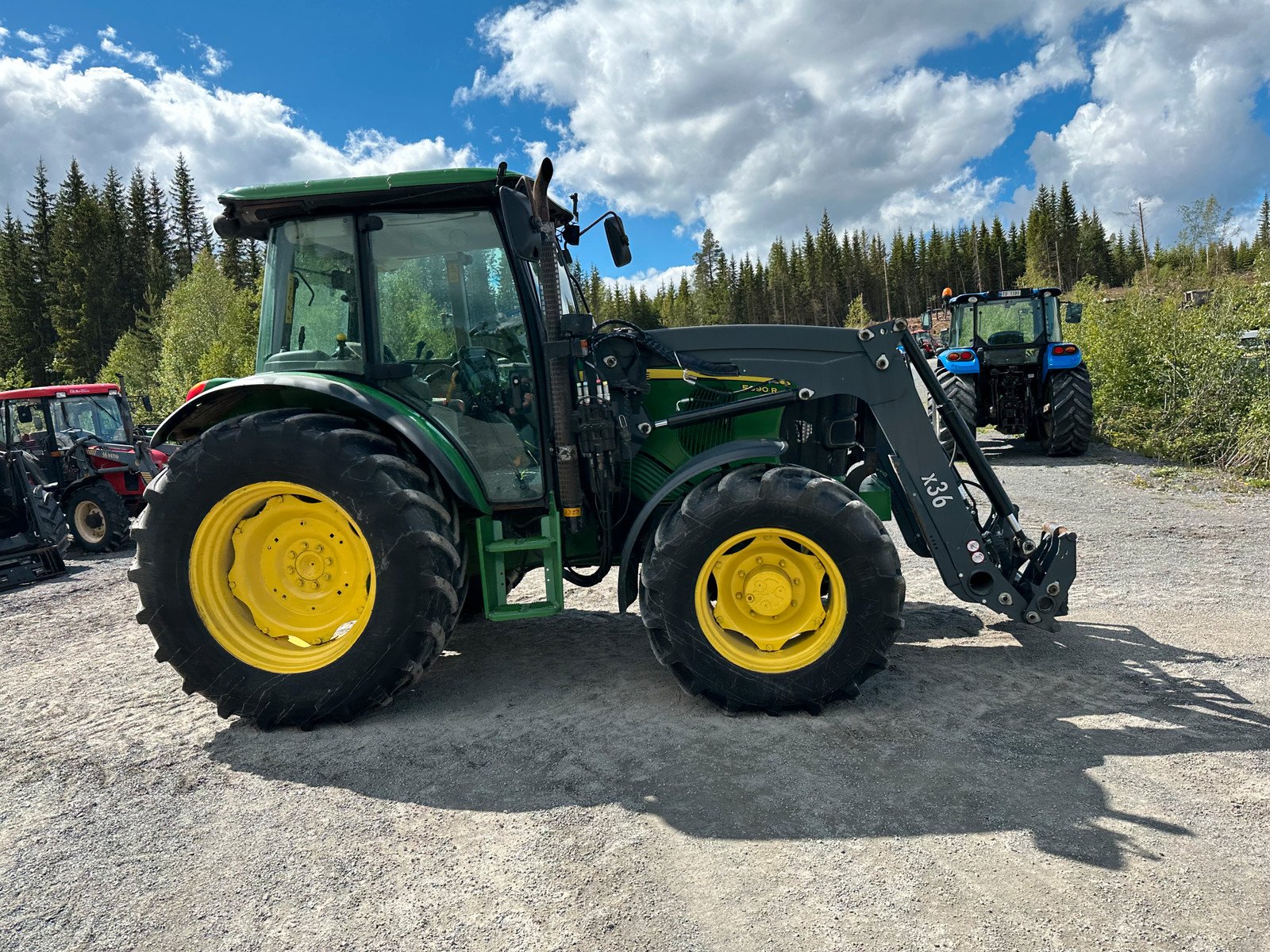 John Deere 5090R 2 john deere 5090r – 98 ch – 3 985 h – 2009