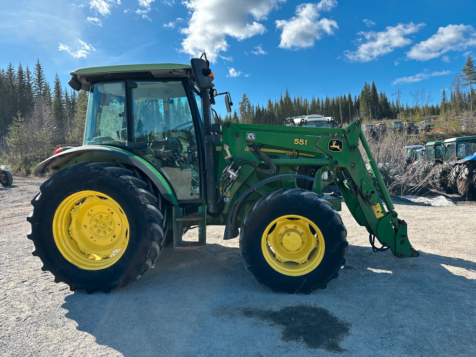 John Deere 5820 2 john deere 5820 88 ch 5 384 h 2005