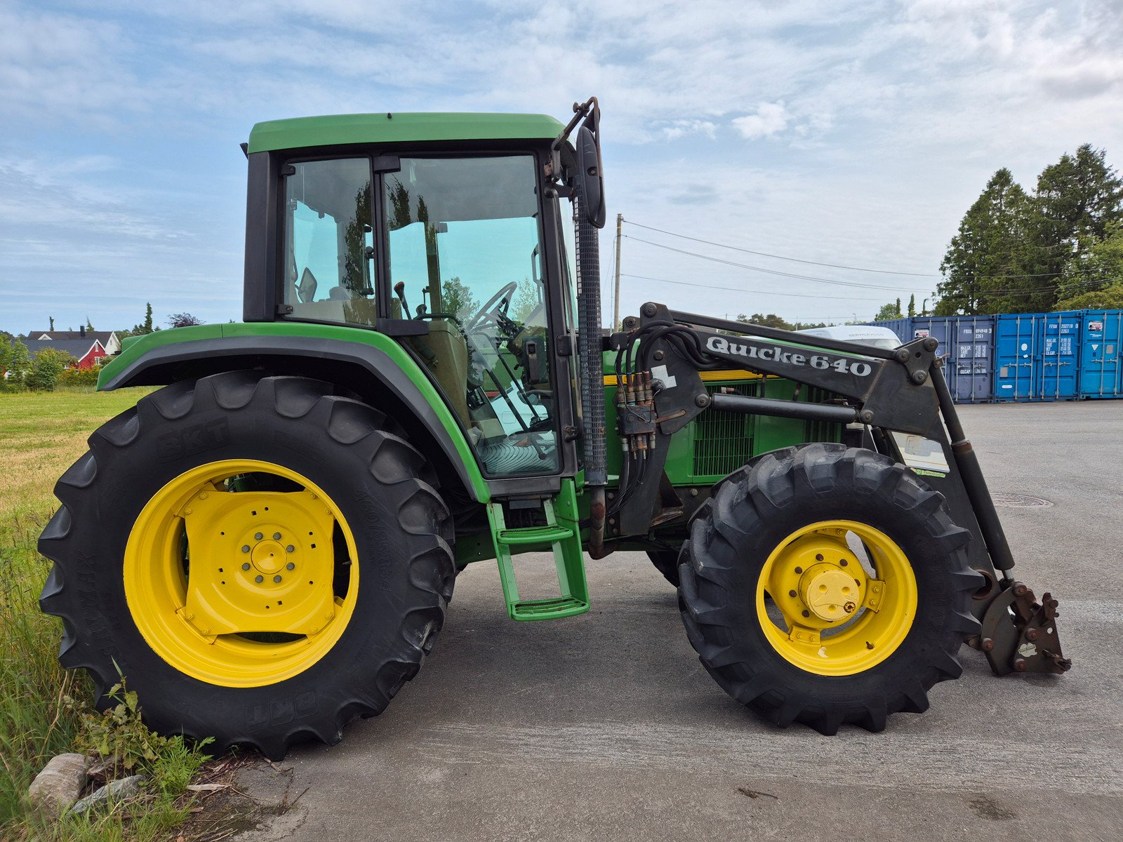 John Deere 6200 2 john deere 6200 – 85 ch – 7 024 h – 1993