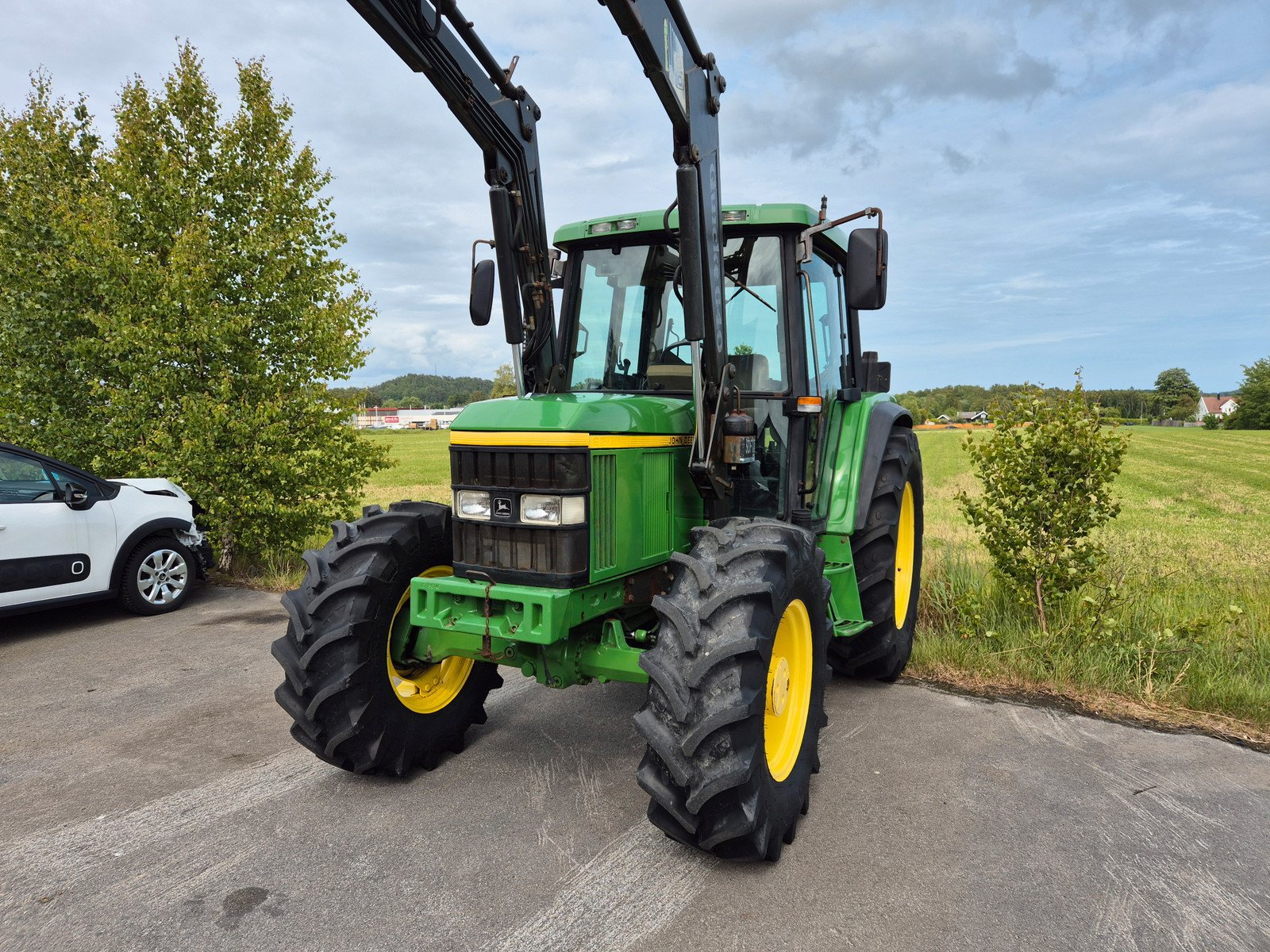 John Deere 6200 4 john deere 6200 – 85 ch – 7 024 h – 1993