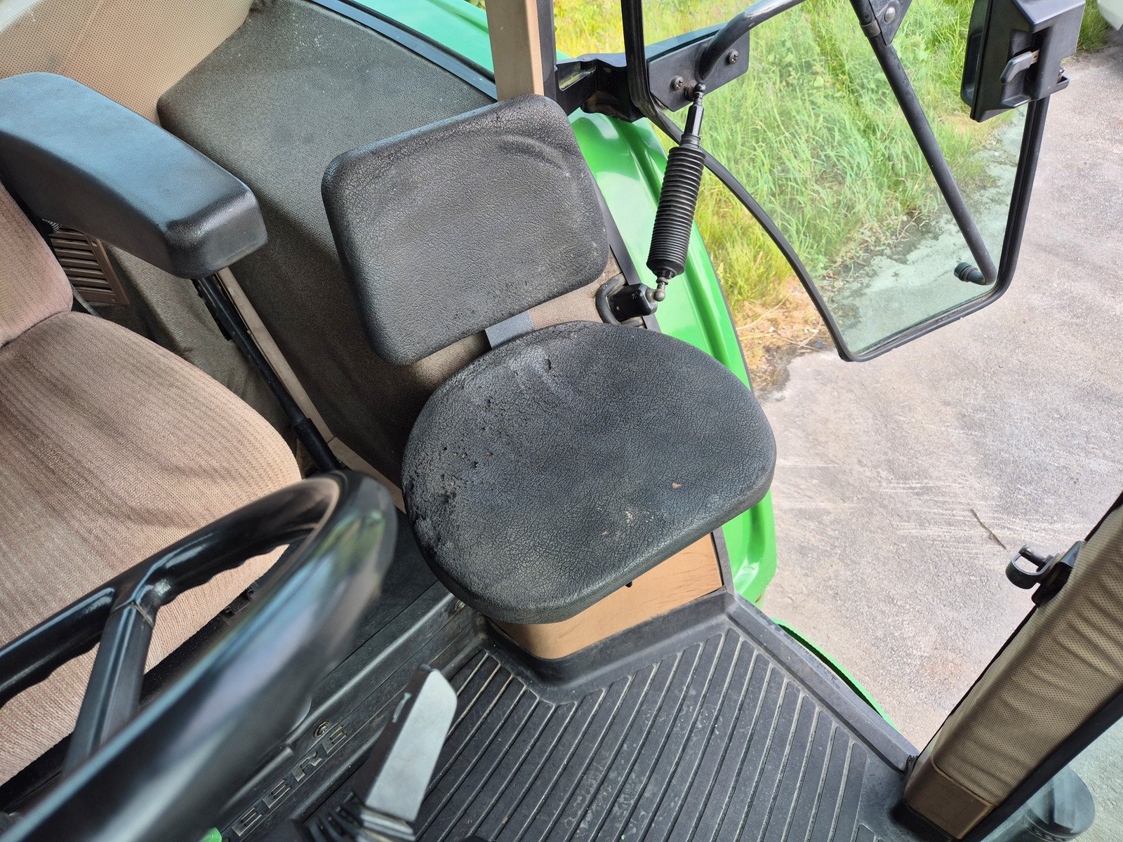 John Deere 6200 8 john deere 6200 – 85 ch – 7 024 h – 1993