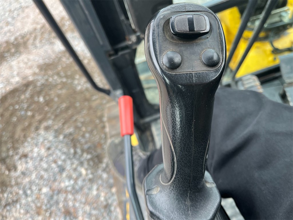 KOMATSU PC55MR-3 18 komatsu pc55mr 3 – 5t4 – 4 244 h – 2014