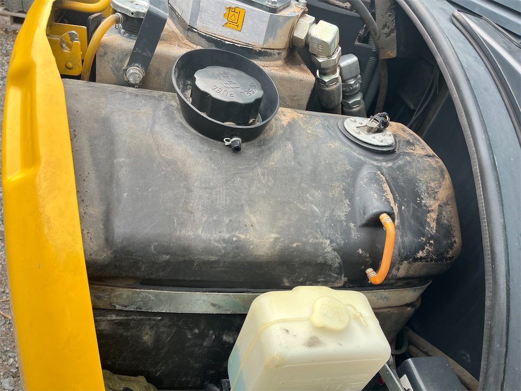 KOMATSU PC55MR-3 67 komatsu pc55mr 3 – 5t4 – 4 244 h – 2014