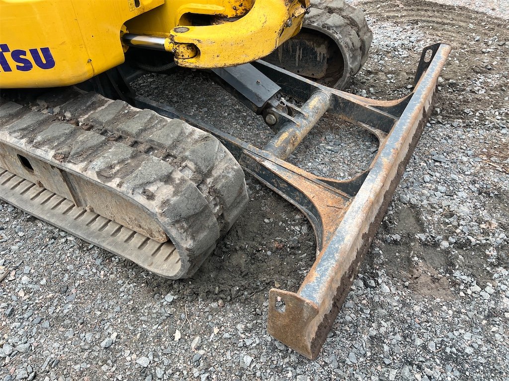 KOMATSU PC55MR-3 73 komatsu pc55mr 3 – 5t4 – 4 244 h – 2014