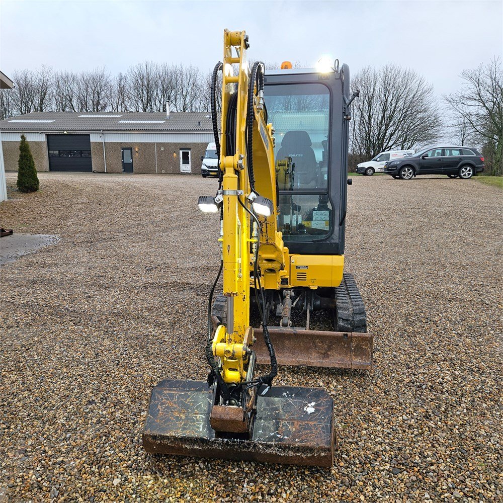 Komatsu PC20R-5 2 komatsu pc20r 5 2t 1 169 h 2022