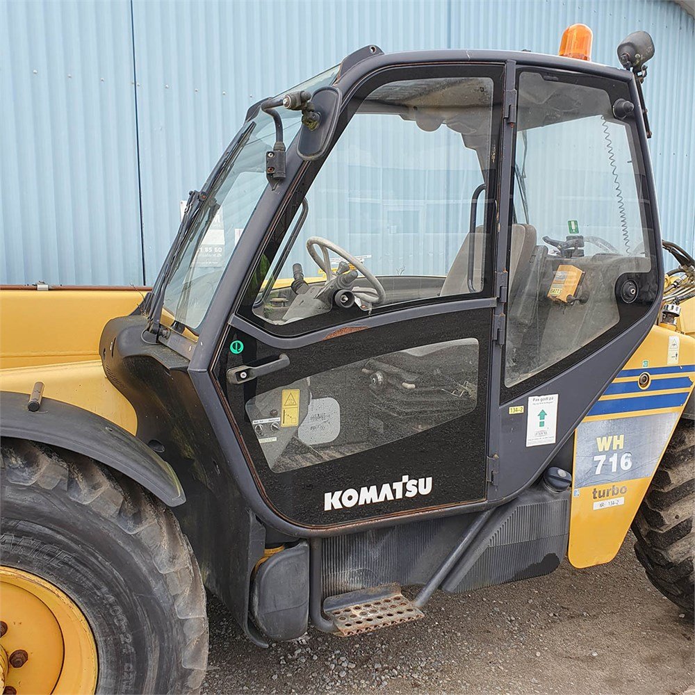 Komatsu WH 716 9 komatsu wh 716 – 16 m – 2 250 h – 2005