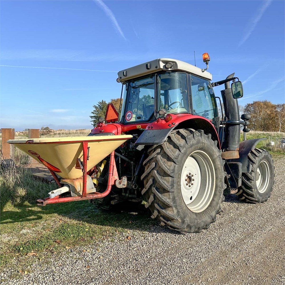 MASSEY FERGUSON 6615 DYNA 6 8 massey ferguson 6615 dyna 6 – 150 ch – 2014 – 5 390 h