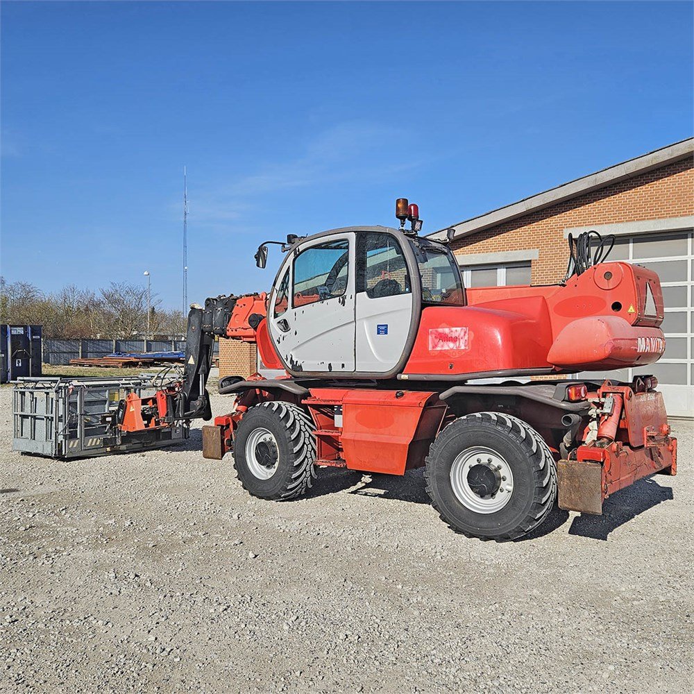 Manitou MRT 2150 Turbo Privilege 3 manitou mrt 2150 turbo privilege 21 m 9 410 h 2010