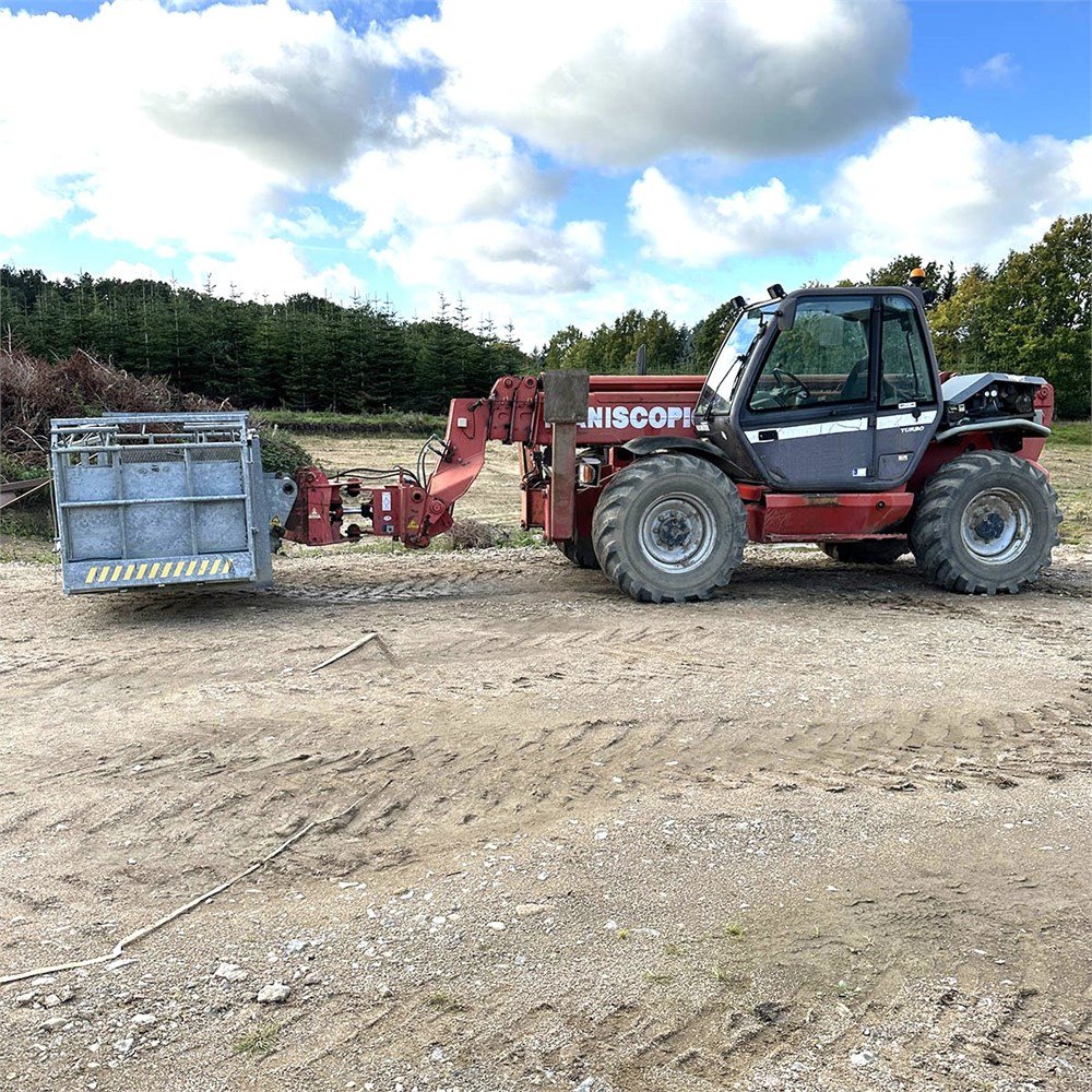 Manitou MT 1740 1 manitou mt 1740 – 17 m – 6 407 h – 2004