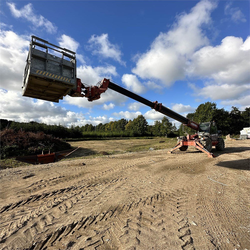 Manitou MT 1740 3 manitou mt 1740 – 17 m – 6 407 h – 2004