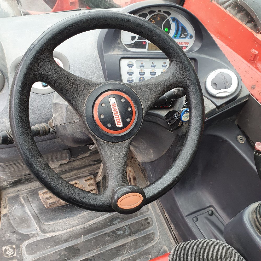 Manitou MT 1840 5 manitou mt 1840 – 18 m – 4 200 h – 2008 (télécommande + panier)