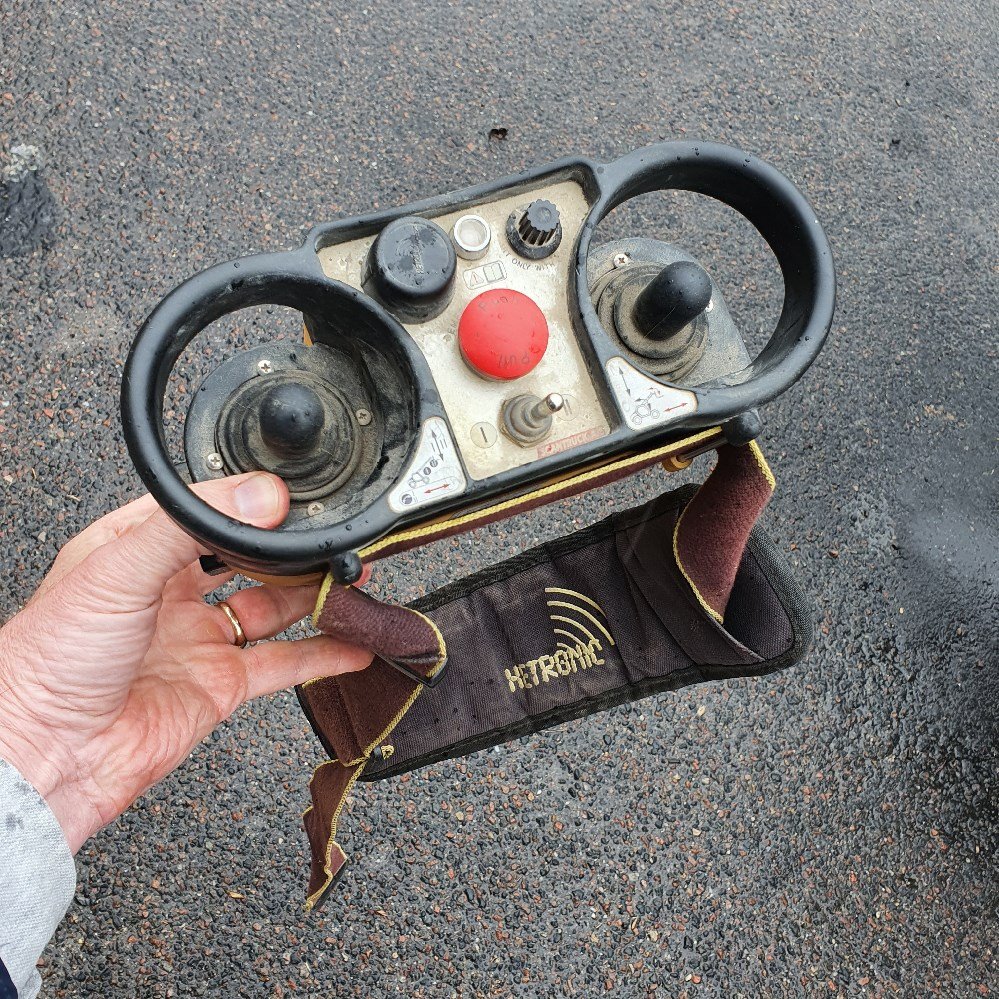 Manitou MT 1840 7 manitou mt 1840 – 18 m – 4 200 h – 2008 (télécommande + panier)