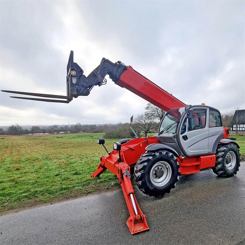 Manitou MT 1840 Privilège 1 manitou mt 1840 privilège – 18 m – 4 546 h – 2008