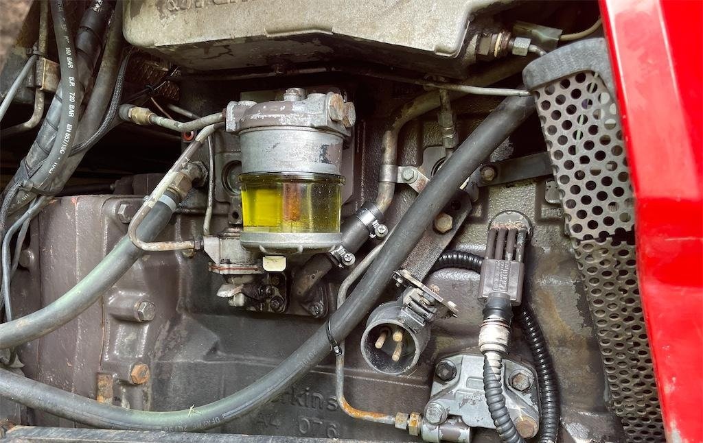 Massey Ferguson 6150 4WD 18 massey ferguson 6150 4wd – 97 ch – 6 437 h – 1998