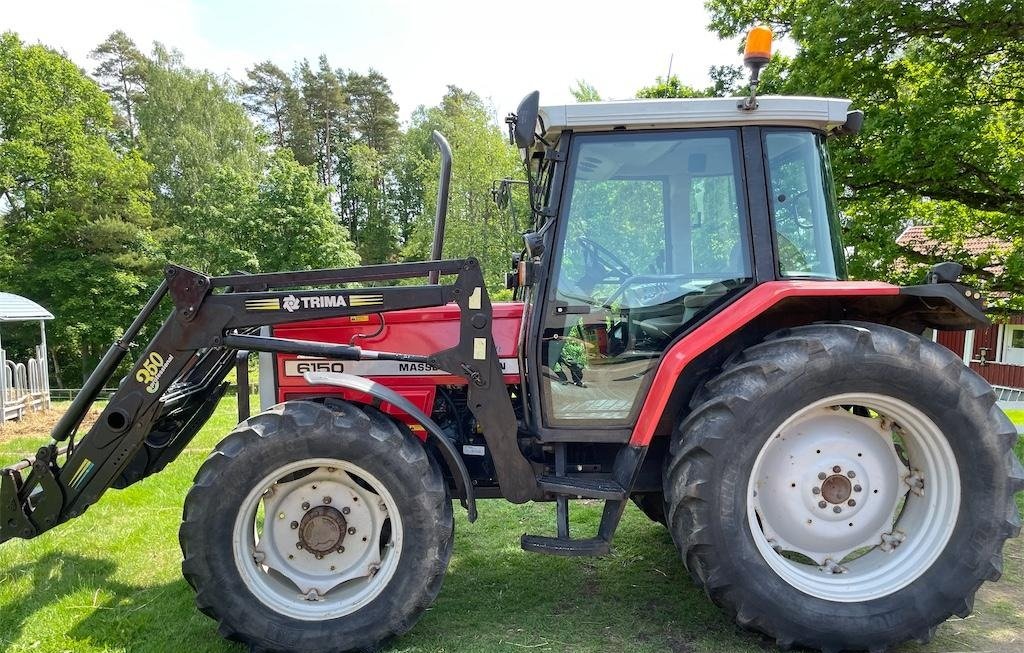 Massey Ferguson 6150 4WD 3 massey ferguson 6150 4wd – 97 ch – 6 437 h – 1998