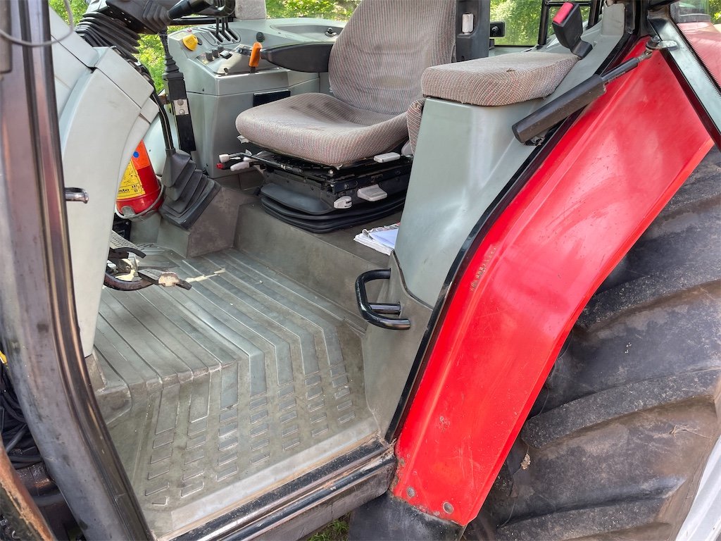 Massey Ferguson 6150 4WD 40 massey ferguson 6150 4wd – 97 ch – 6 437 h – 1998