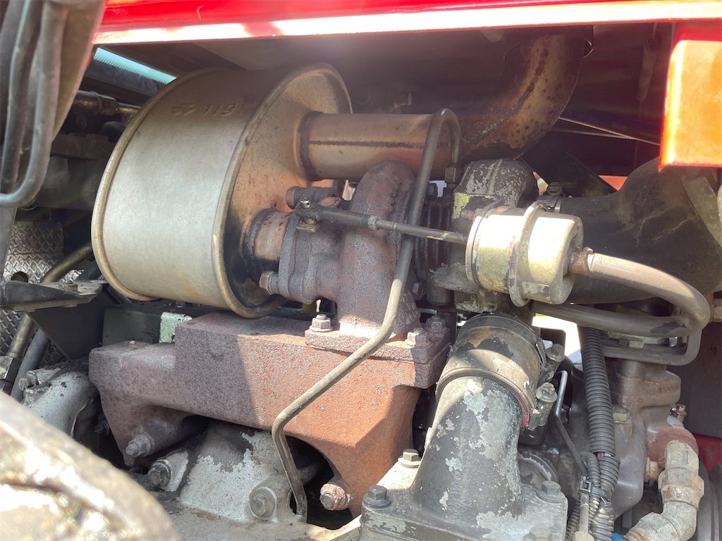 Massey Ferguson 6150 4WD 42 massey ferguson 6150 4wd – 97 ch – 6 437 h – 1998