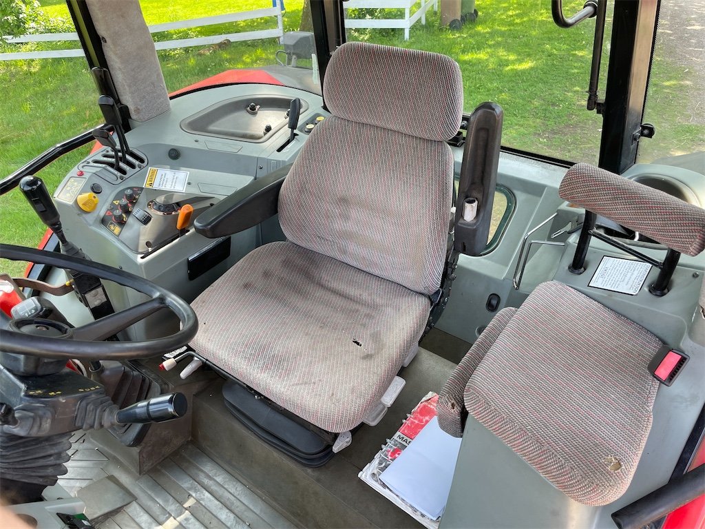 Massey Ferguson 6150 4WD 5 massey ferguson 6150 4wd – 97 ch – 6 437 h – 1998