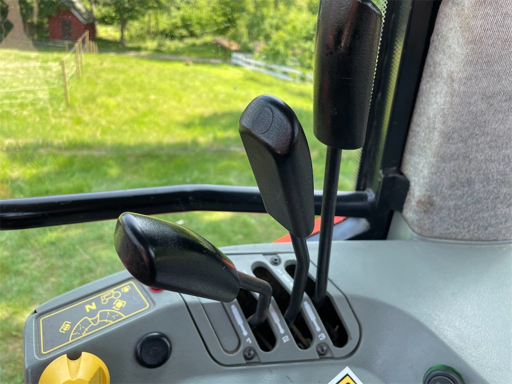 Massey Ferguson 6150 4WD 50 massey ferguson 6150 4wd – 97 ch – 6 437 h – 1998