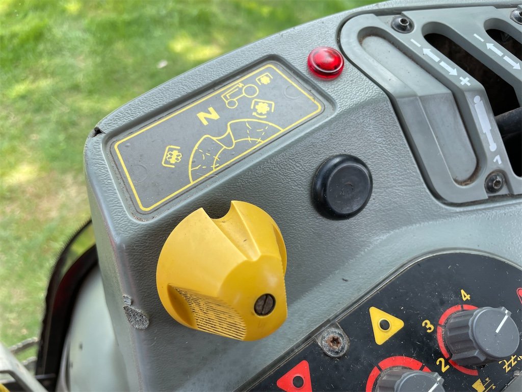 Massey Ferguson 6150 4WD 51 massey ferguson 6150 4wd – 97 ch – 6 437 h – 1998