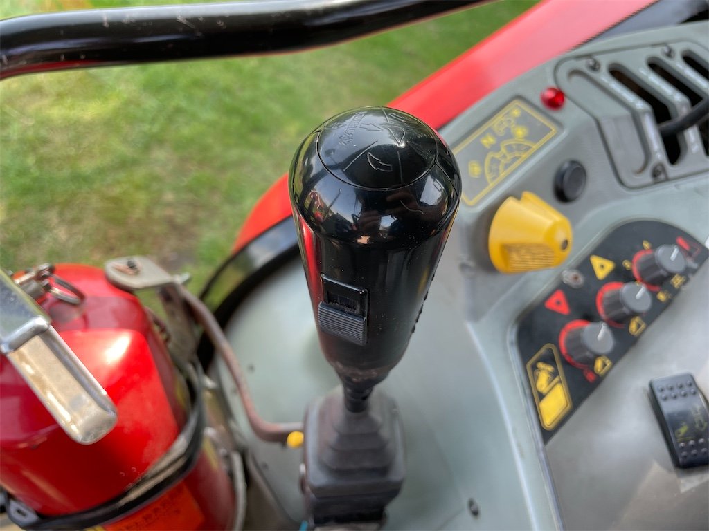 Massey Ferguson 6150 4WD 53 massey ferguson 6150 4wd – 97 ch – 6 437 h – 1998