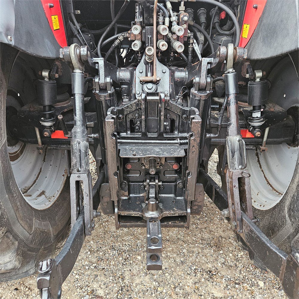 Massey Ferguson 6465 Dyna-6 6 massey ferguson 6465 dyna 6 – 120 ch – 8 053 h – 2006