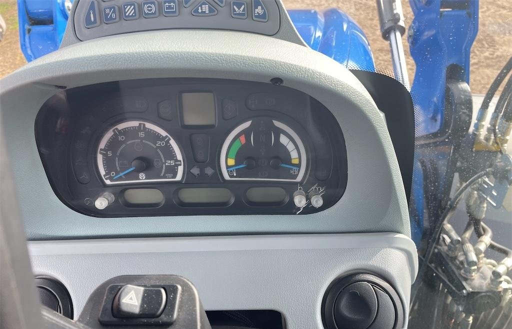 NEW HOLLAND 14 new holland t6.175 175 ch 2019 1 761 h