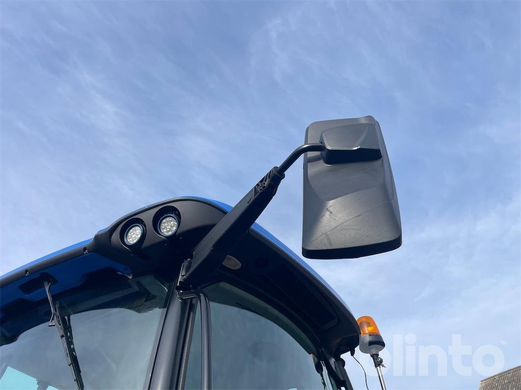 NEW HOLLAND 28 new holland t6.175 175 ch 2019 1 761 h