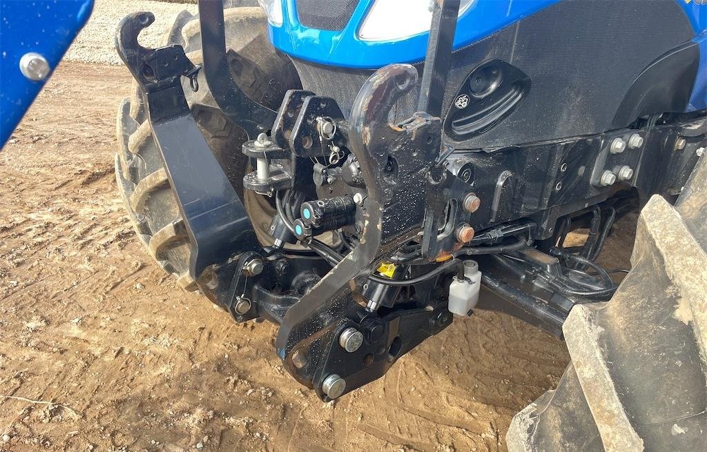 NEW HOLLAND 30 new holland t6.175 175 ch 2019 1 761 h