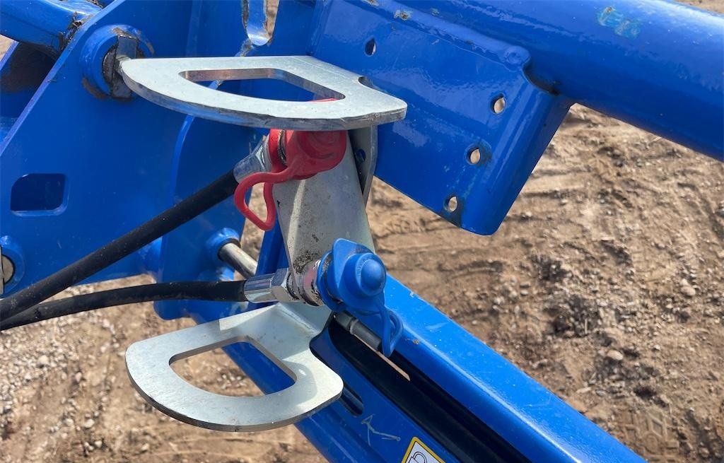 NEW HOLLAND 33 new holland t6.175 175 ch 2019 1 761 h