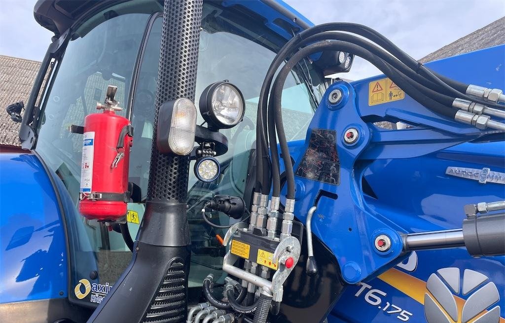 NEW HOLLAND 36 new holland t6.175 175 ch 2019 1 761 h
