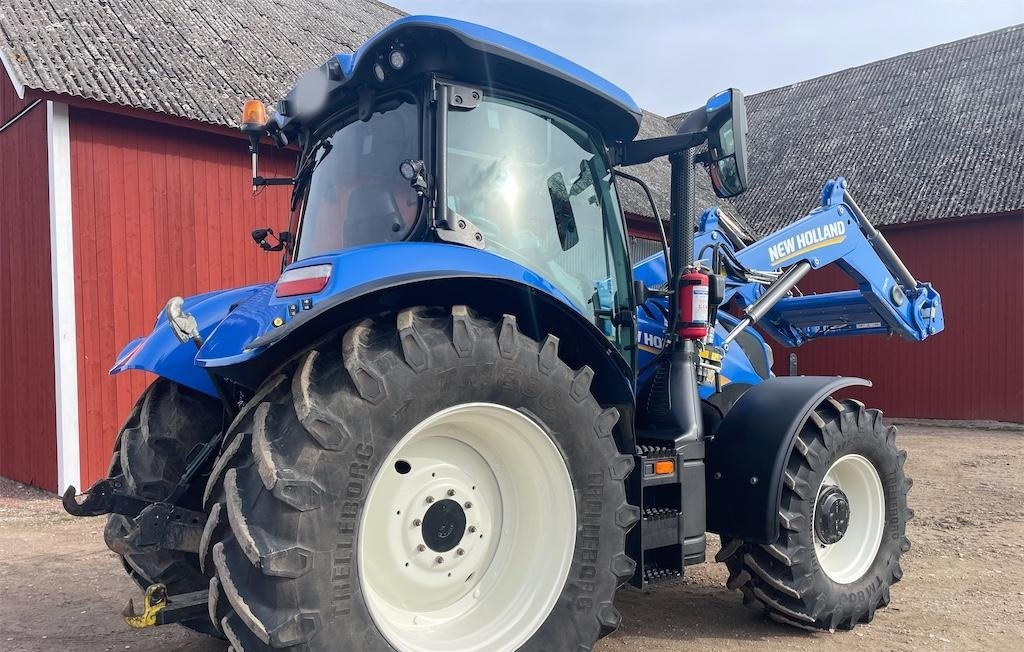 NEW HOLLAND 4 new holland t6.175 175 ch 2019 1 761 h