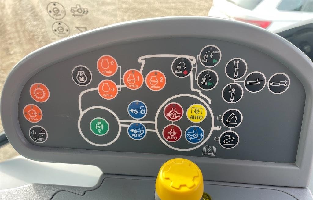 NEW HOLLAND 6 new holland t6.175 175 ch 2019 1 761 h