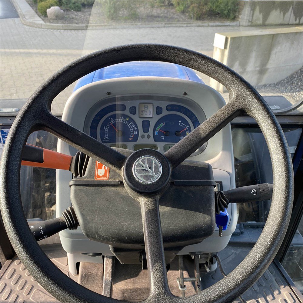 NEW HOLLAND T 5070 8 new holland t 5070 – 115 ch – 2010 – 273 h