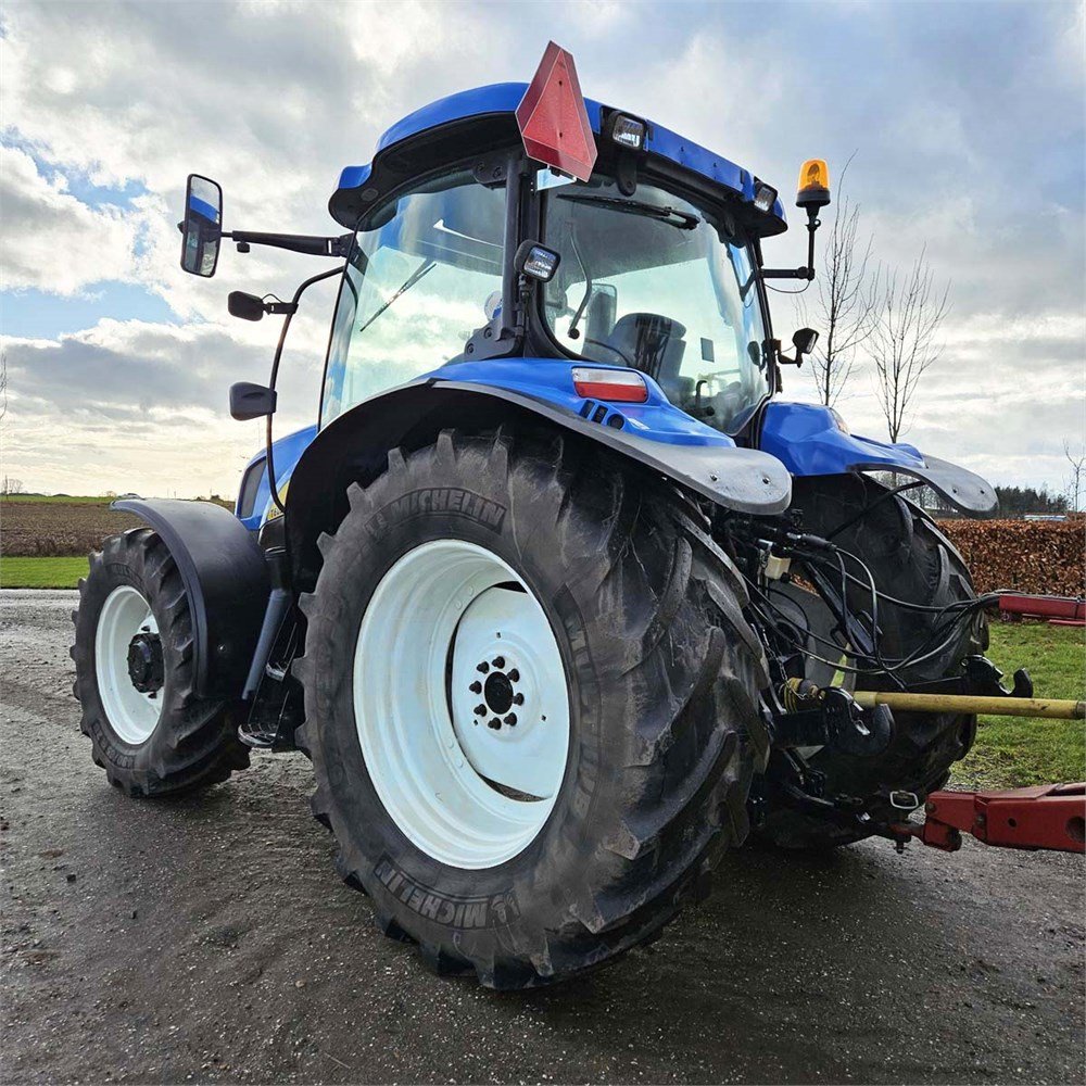 NEW HOLLAND T6020 4 new holland t6020 – 112 ch – 2010 – 2612 h