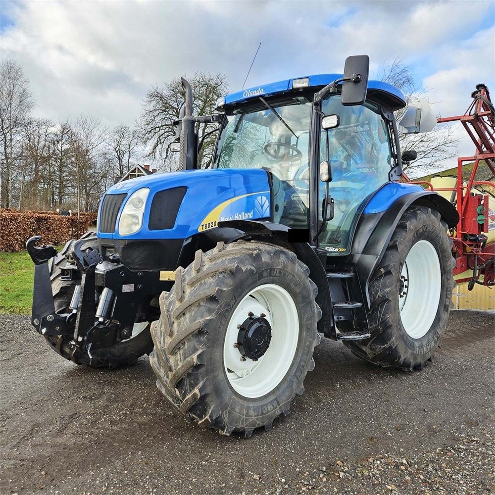 NEW HOLLAND T6020 9 new holland t6020 – 112 ch – 2010 – 2612 h