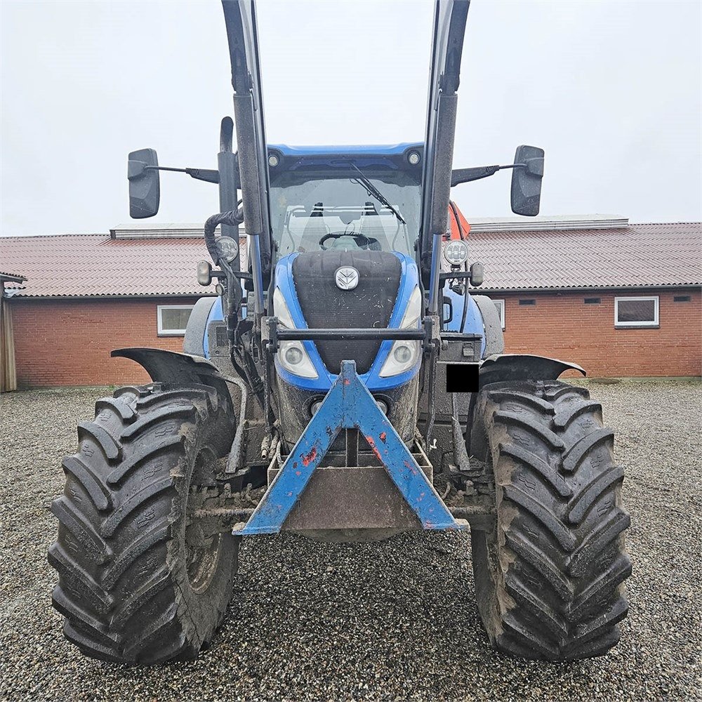NEW HOLLAND T7.175 E1 2 new holland t7.175 e1 – 155 ch – 2018 – 4 658 h