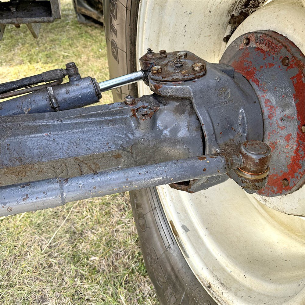 NEW HOLLAND TM135 27 new holland tm135 – 136 ch – 2001 – 8 946 h – chargeur frontal