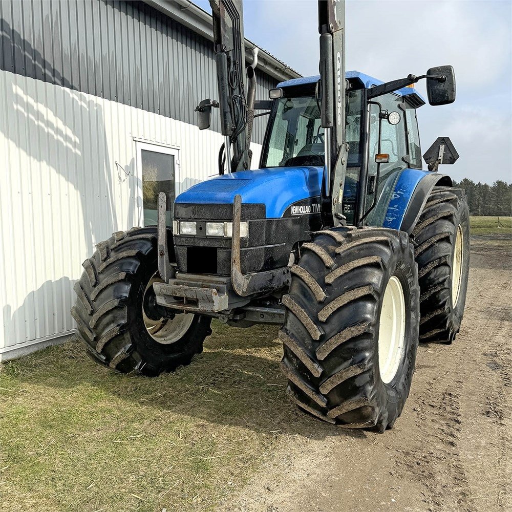NEW HOLLAND TM135 5 new holland tm135 – 136 ch – 2001 – 8 946 h – chargeur frontal